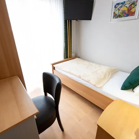 Hotel Gaestehaus Lutgen